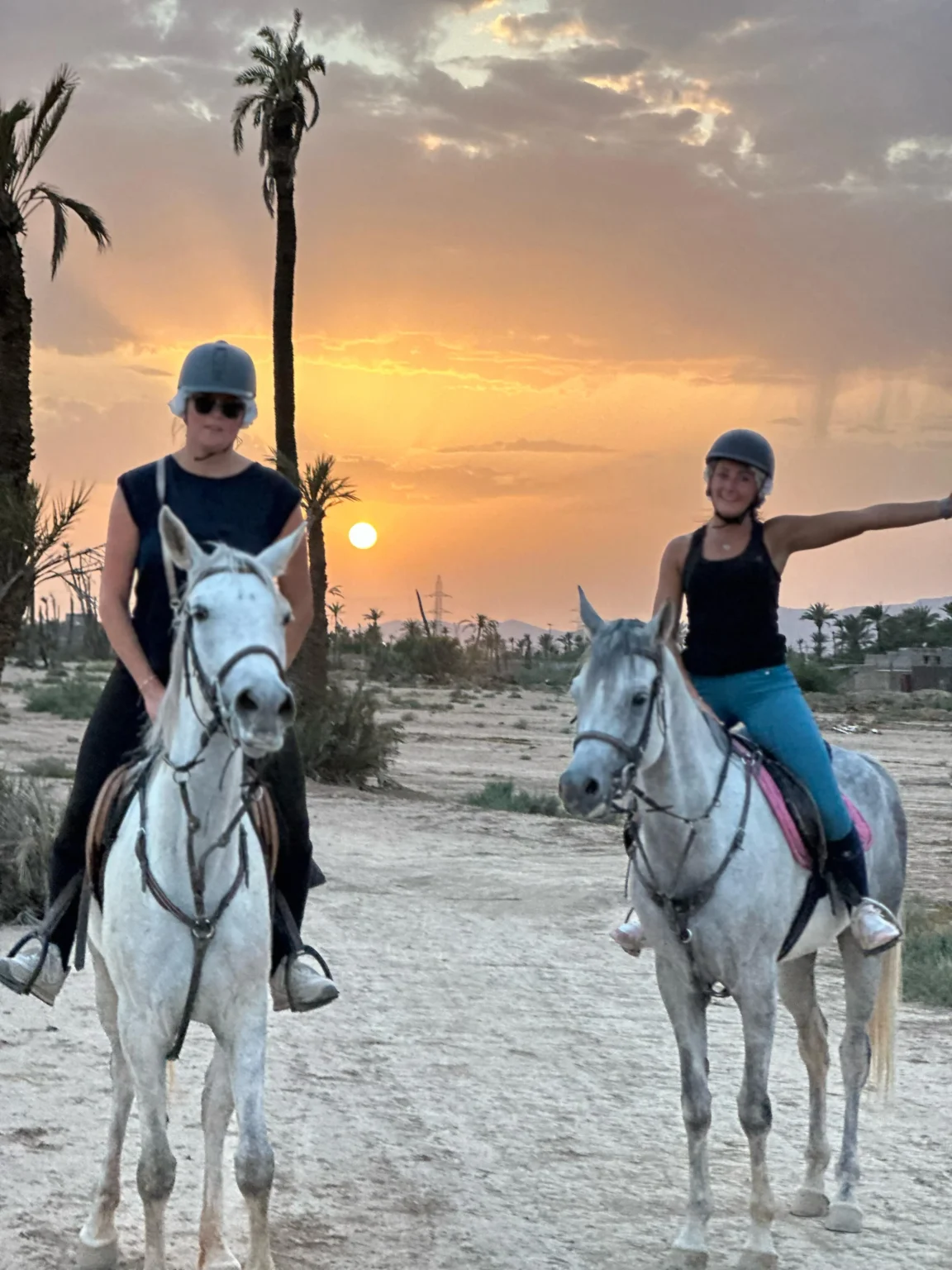 balade à cheval coucher de soleil Marrakech